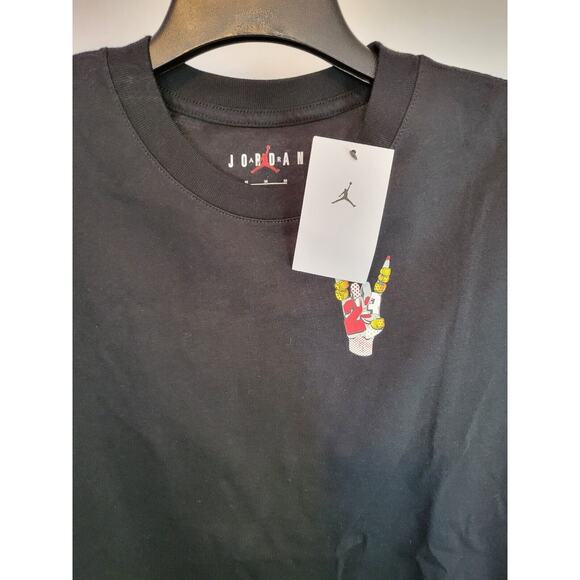 NWT Women's JordanFlight Graphic T-Shirt Size Medium DQ4468-010 Black - Picture 3 of 4